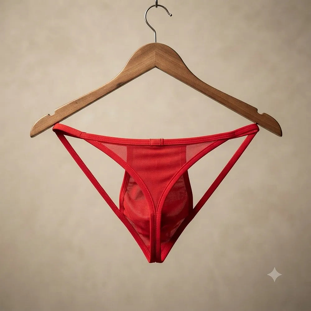 Red double-strap mesh brief معلق ويظهر التكوين الكامل للقطعة